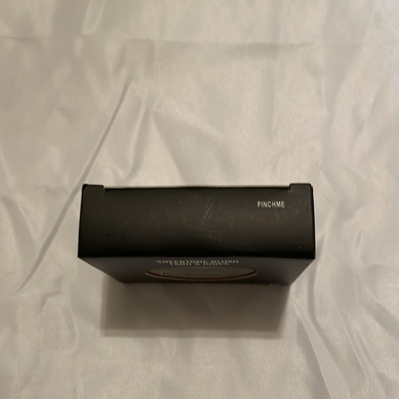 MAC SHEERTONE BLUSH PINCHME - Picture 2 of 4